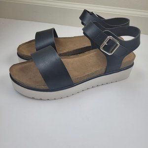 Not Rated Womens Orton Black platform Sandals size 10 M.